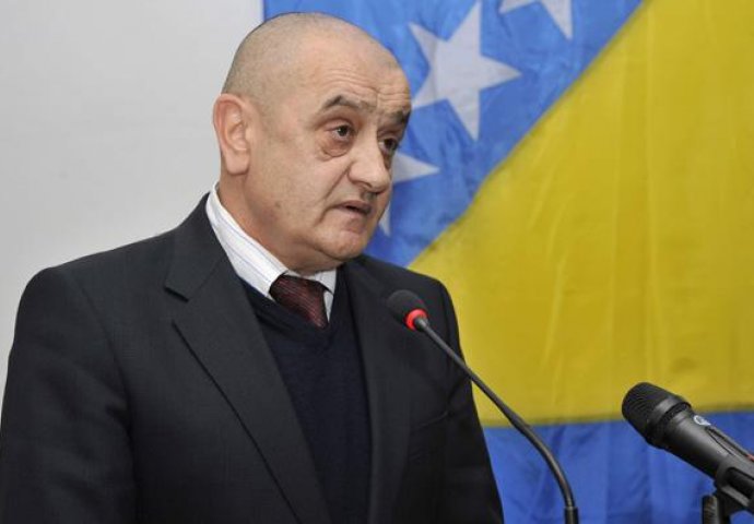 Vjekoslav Bevanda - dug BIH