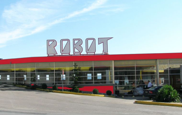 Novi Robotov objekat