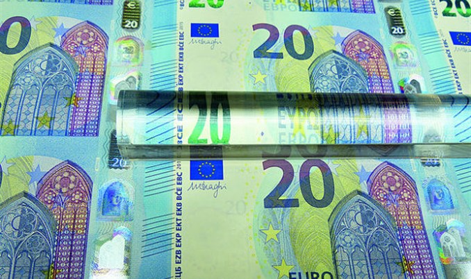Nove novčanice 20 eura