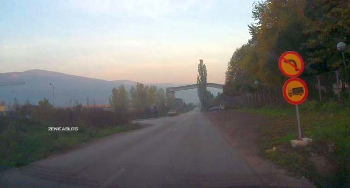 Saobraćajni znak u Raspotočju