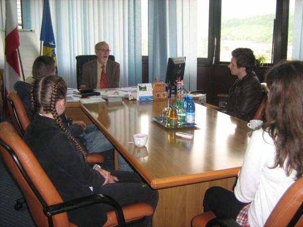 Djeca iz zeničkih srednjih škola u Ministarstvu za rad, socijalnu politiku i izbjeglice