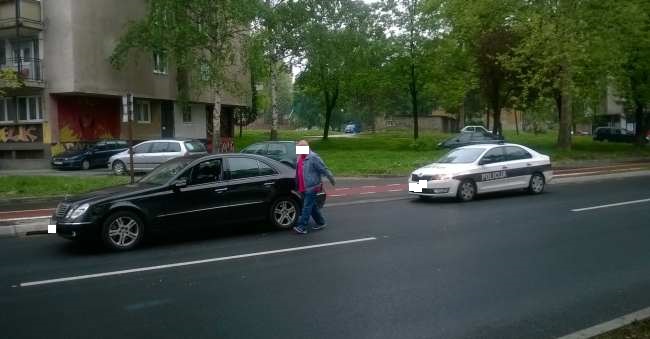 mercedes policija stop (2)