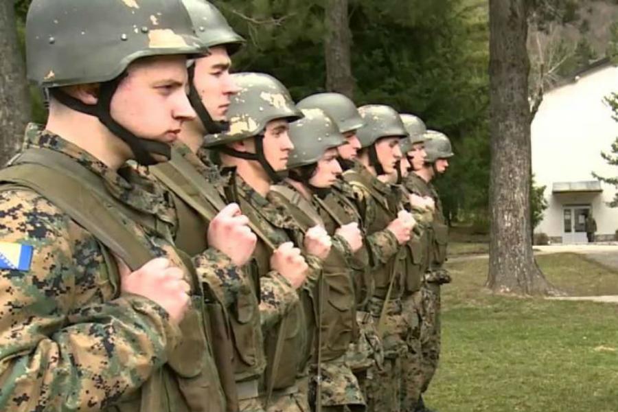 Bez posla ostaje 800 vojnika u BiH