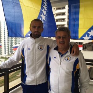 13886473_327106727631698_6135683254066558859_n