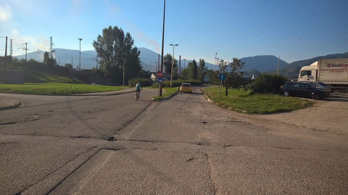Almir Ćosićkić pokrenuo inicijativu za asfaltiranje ulaza za Blatušu