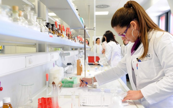 Lijekovi jeftiniji za 10 posto, a stiže i kredit od 70 miliona KM