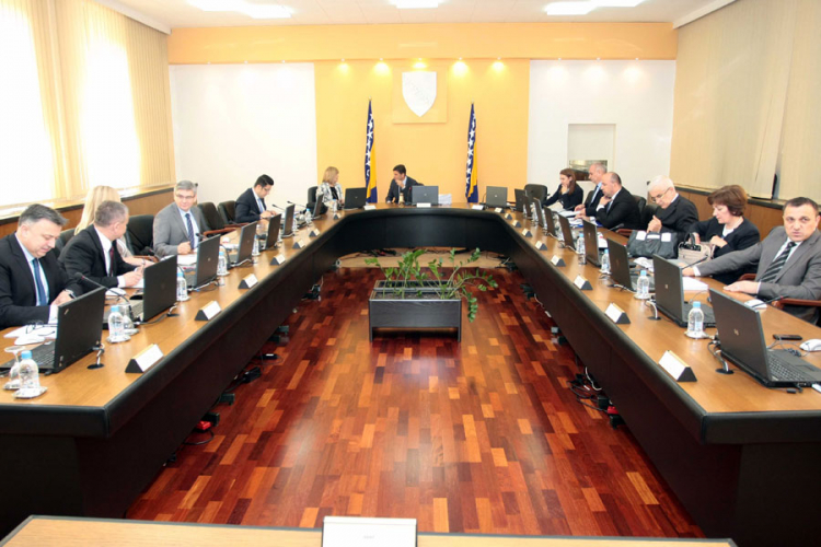 Federaciji nedostaje 212 miliona KM