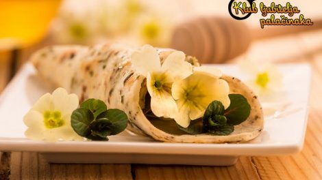 Cvjetne proljetne palačinke