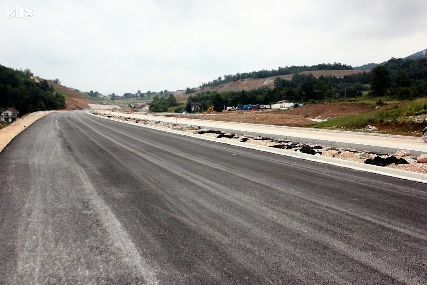 Autoceste FBiH dobijaju 120 miliona KM za izgradnju brze ceste Lašva-Travnik