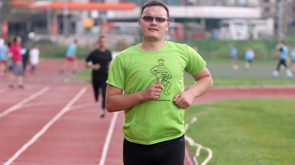 Putem Facebooka prodaje svaki pretrčani metar