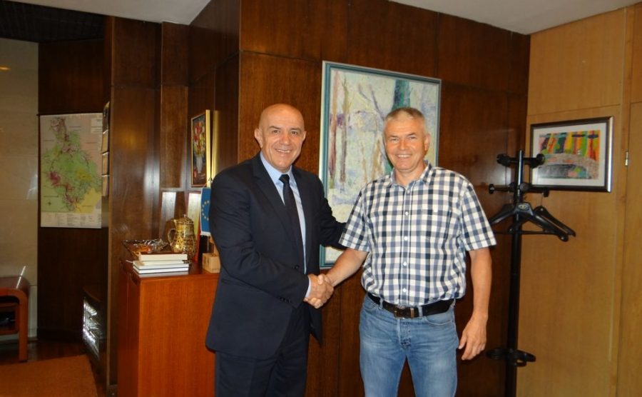 Postignut sporazum sa sindikatom državnih službenika i namještenika u organima Uprave ZDK