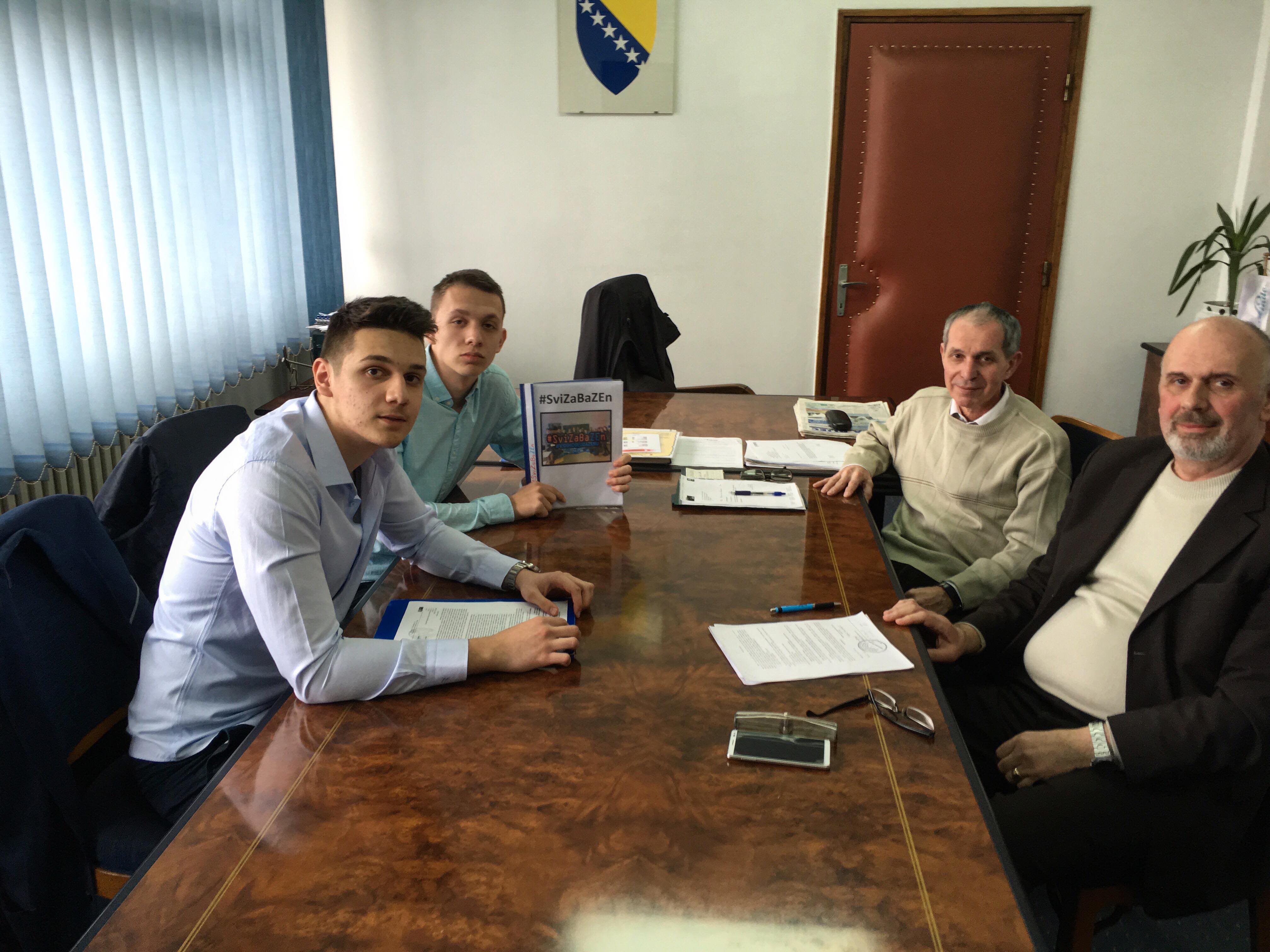 32155290_1320443238087726_840755494757859328_n