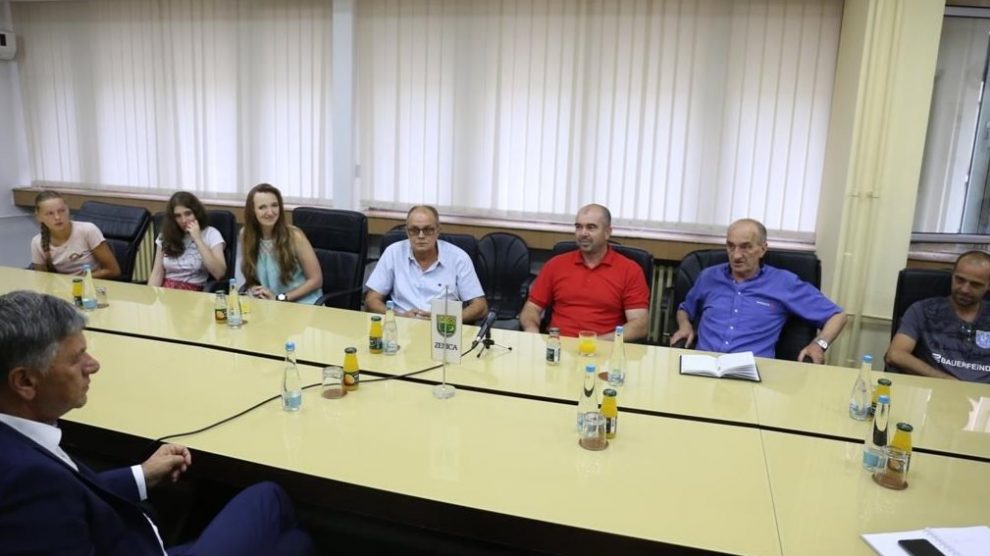 Gradonačelnik Kasumović čestitao upravi i igračima KSO Bosna na uspjesima