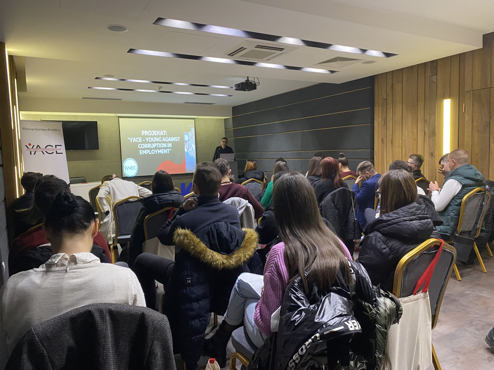 YACE Akademija – YACE mladi u borbi protiv korupcije u zapošljavanju (1)